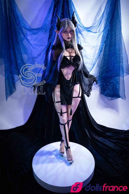 Aryana love doll en silicone elfique aux sextoys en stock 161cm Bonnet E SEdoll