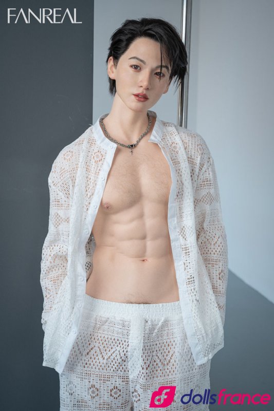 Kévin sexdoll en silicone homme asiatique à grosse bite 173cm FanReal