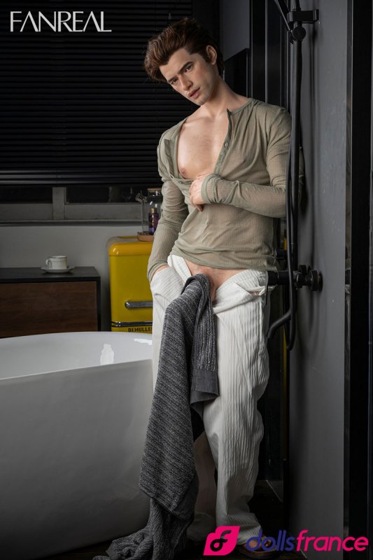 Carter sexdoll en silicone masculine beau gosse à grosse bite ROS 173cm FanReal